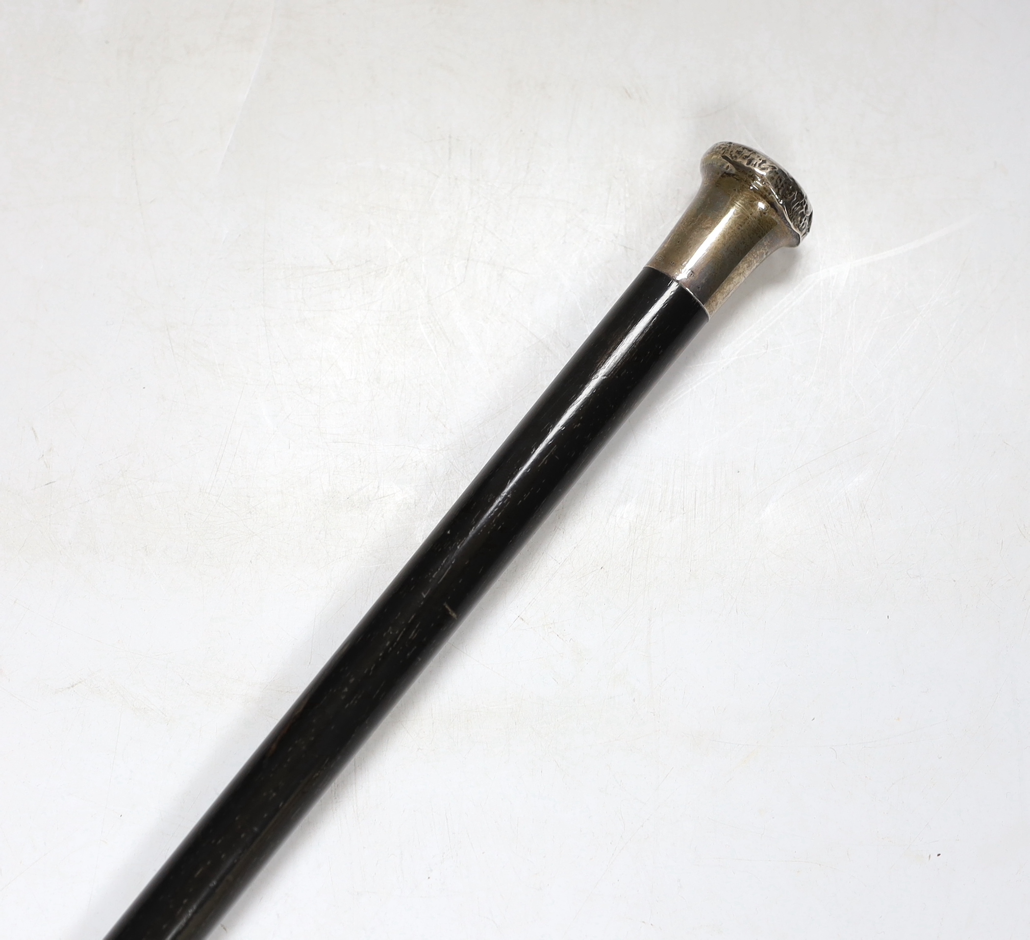 A George V silver topped ebonised cane, 91cm.